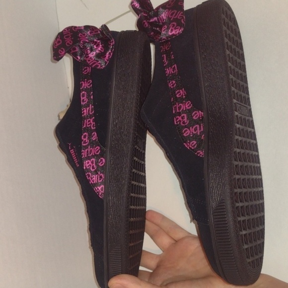 Barbie puma Collaboration shoes pink and black with a bow size 7 Barbiecore - Picture 1 of 12